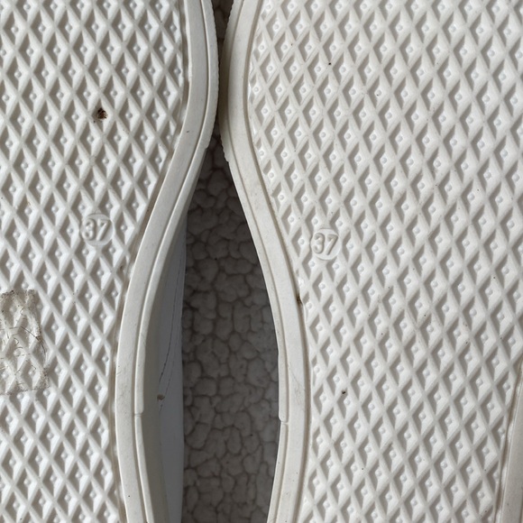 Gabriella Womens’ Gold Toe Leather Slip-on Sneakers - Picture 12 of 14